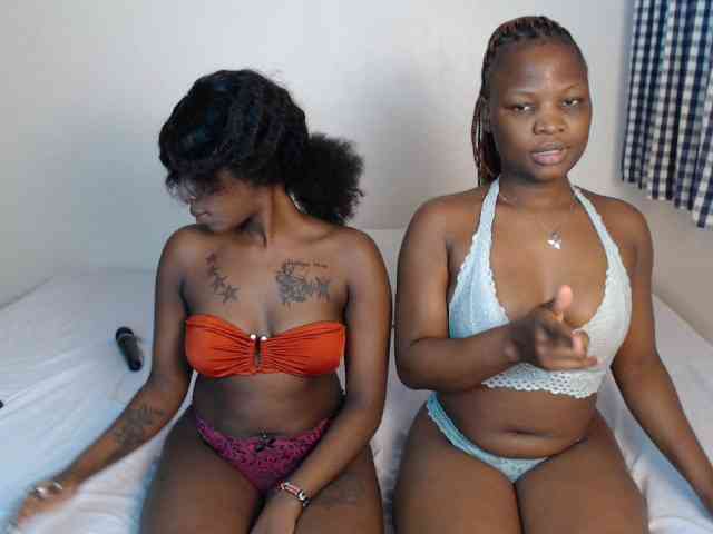 Crystalxebony webcam