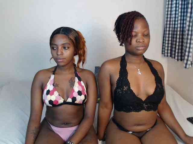 Crystalxebony webcam