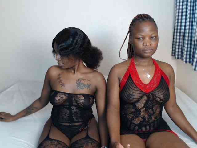 Crystalxebony Live Webcam on BongaCams