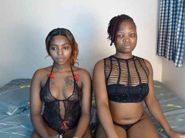 Crystalxebony webcam