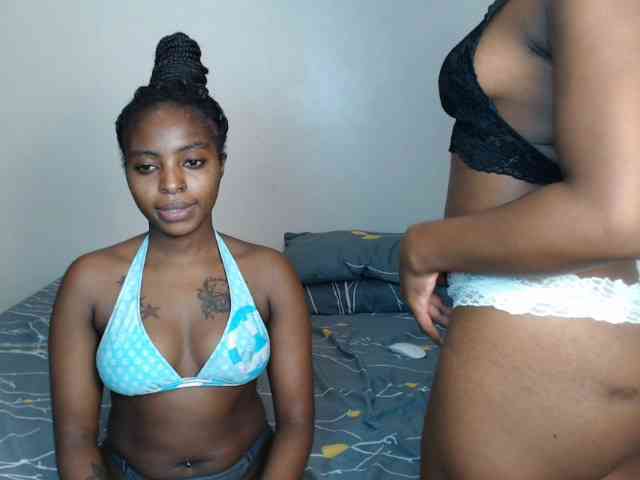 Crystalxebony webcam