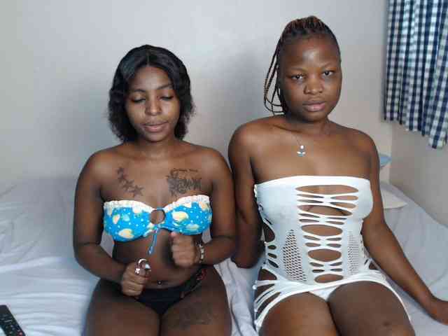 Crystalxebony webcam