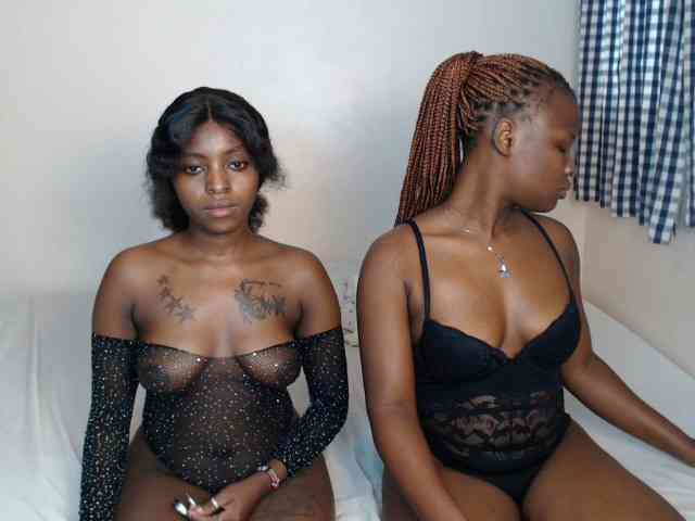 Crystalxebony webcam