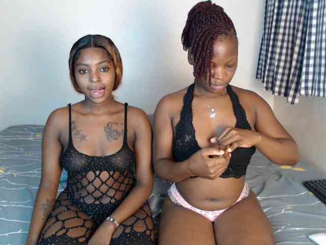 Crystalxebony webcam