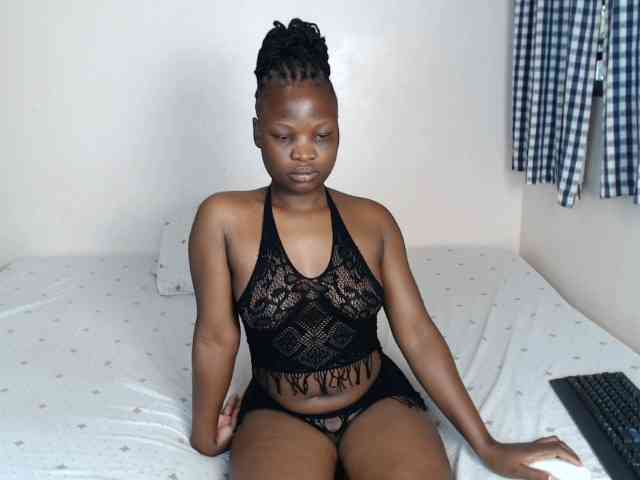 Crystalxebony webcam