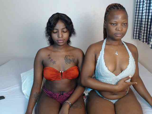 Crystalxebony webcam