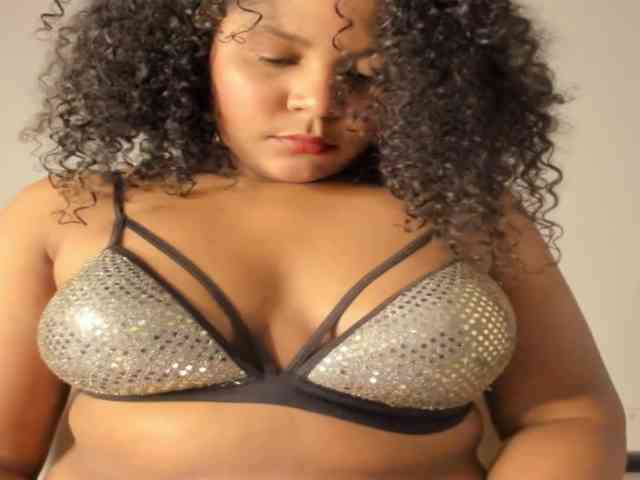 CarolinnaGomez webcam