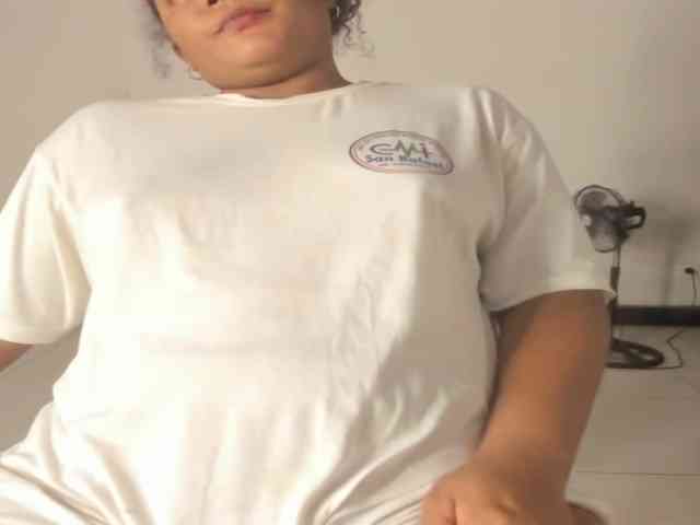 CarolinnaGomez webcam