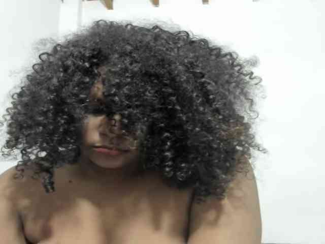 CarolinnaGomez webcam