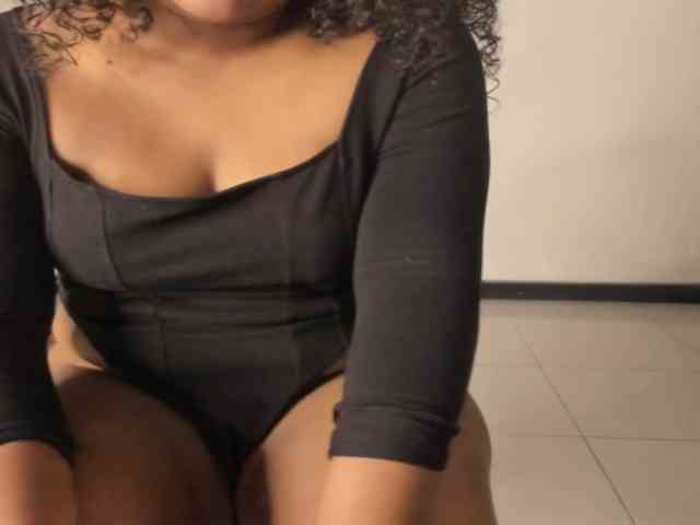 CarolinnaGomez webcam