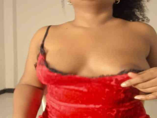 CarolinnaGomez webcam