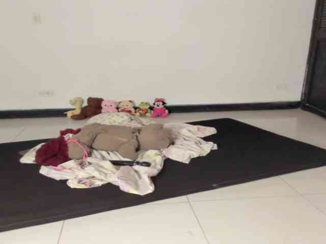 CarolinnaGomez webcam