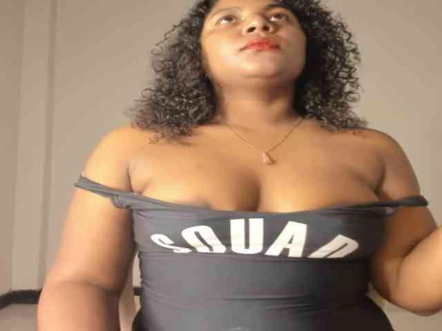 CarolinnaGomez webcam