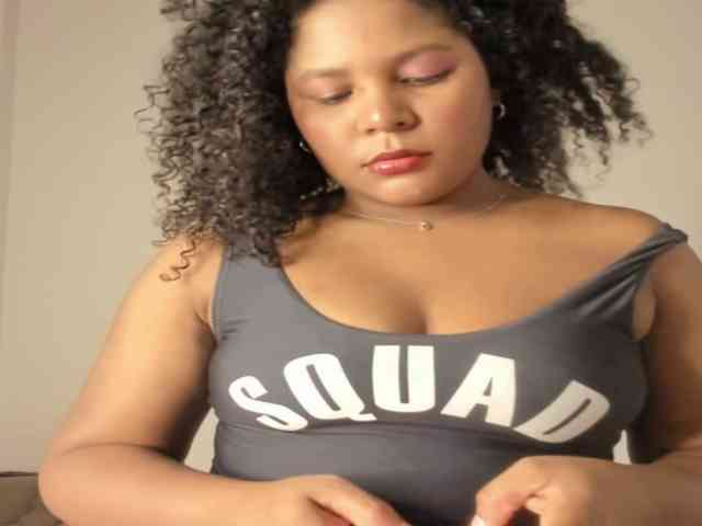 CarolinnaGomez webcam