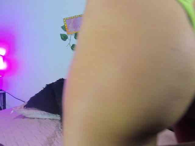 Evelinmiller97 webcam