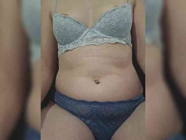 Angela03a webcam