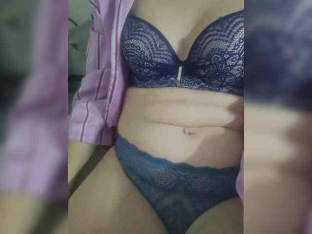 Angela03a webcam