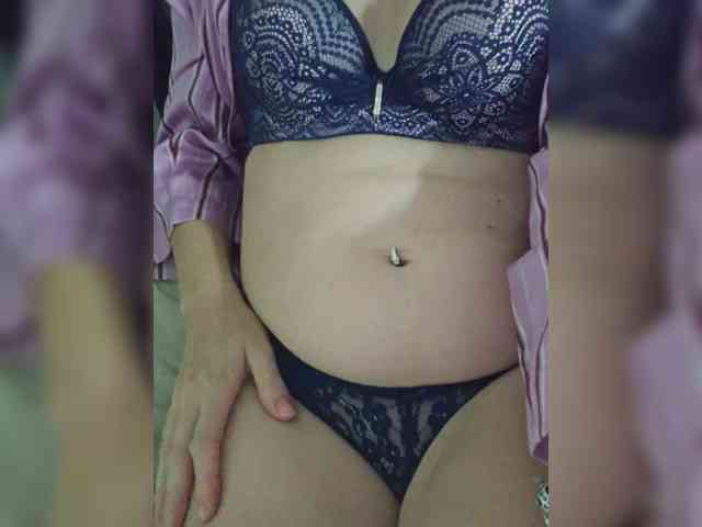 Angela03a webcam