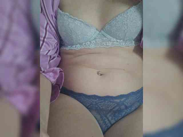 Angela03a webcam