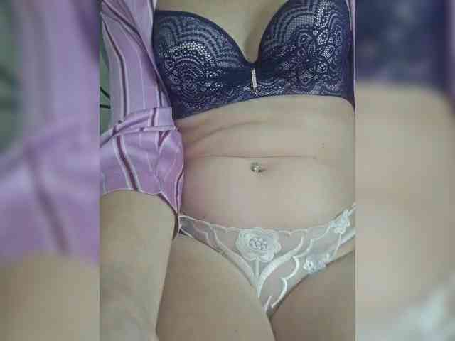 Angela03a webcam