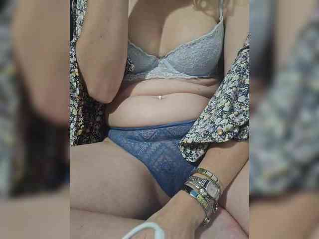 Angela03a webcam