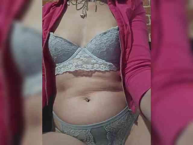 Angela03a webcam