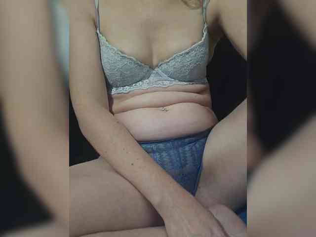 Angela03a webcam