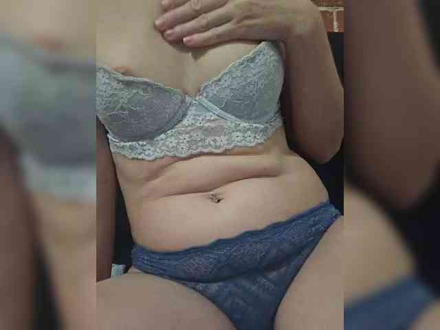 Angela03a webcam