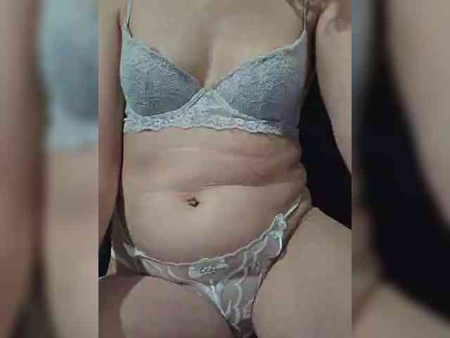 Angela03a webcam