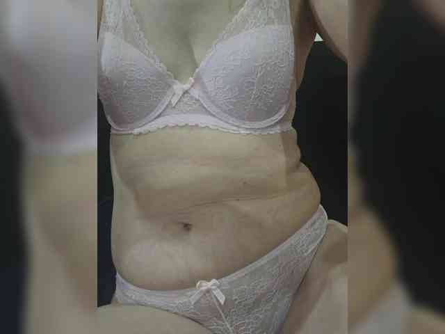 Angela03a webcam
