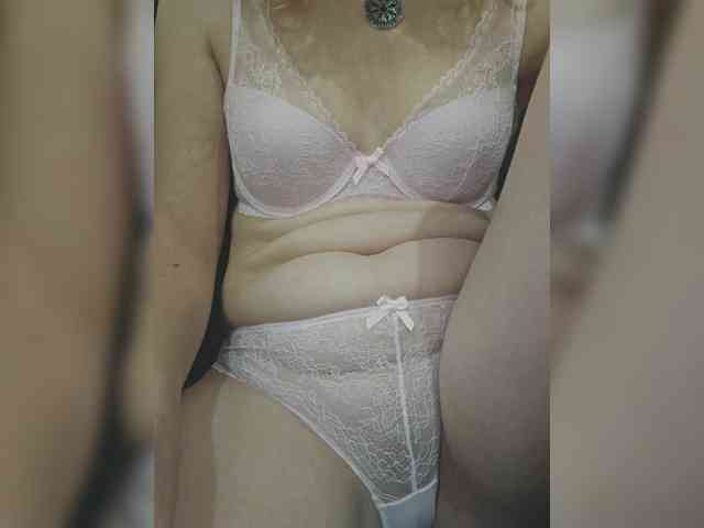 Angela03a webcam