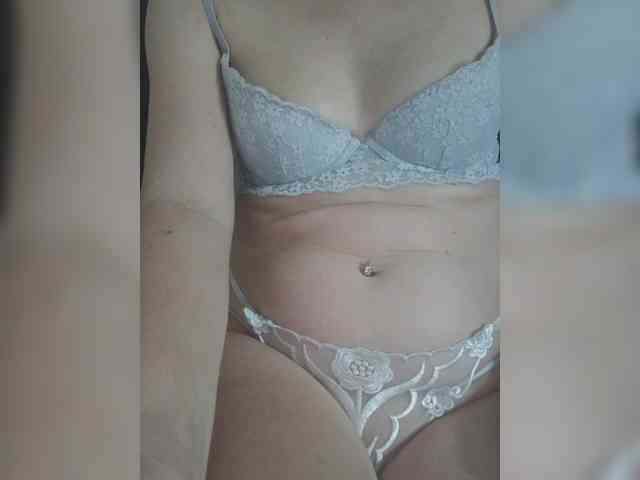 Angela03a webcam