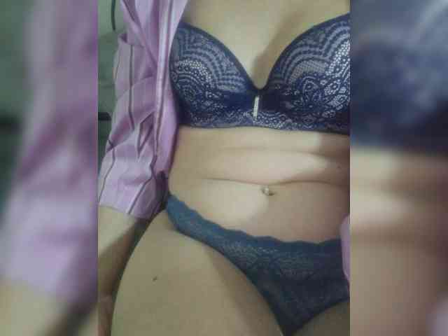 Angela03a webcam