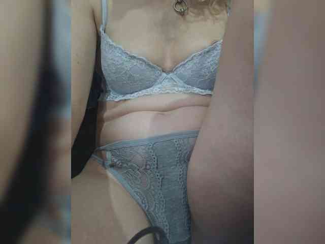 Angela03a webcam