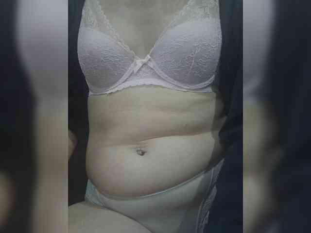 Angela03a webcam
