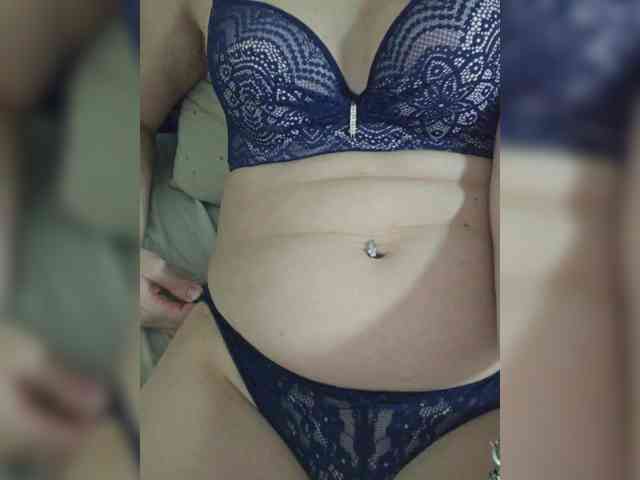Angela03a webcam