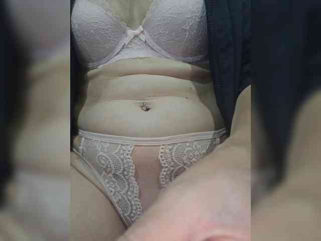 Angela03a webcam