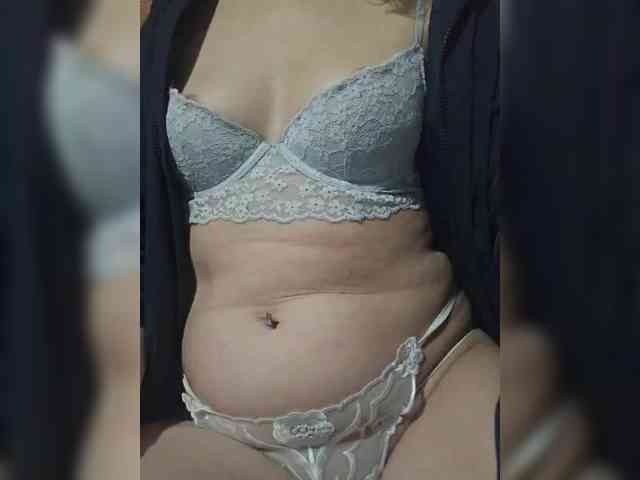 Angela03a webcam