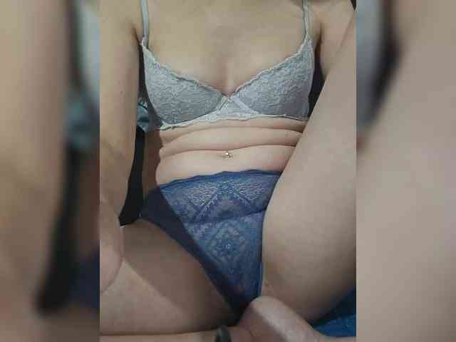Angela03a webcam