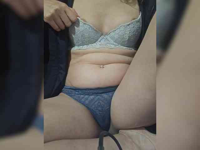 Angela03a webcam