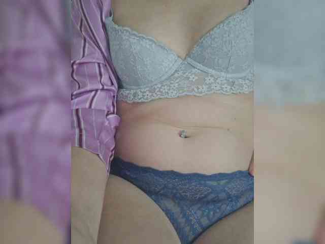 Angela03a webcam