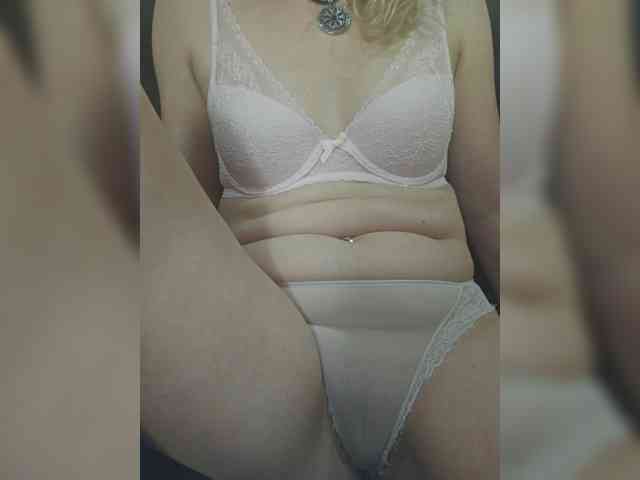 Angela03a webcam