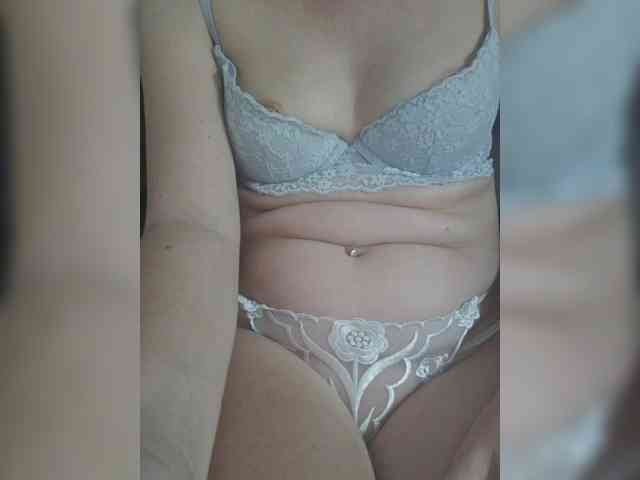 Angela03a webcam