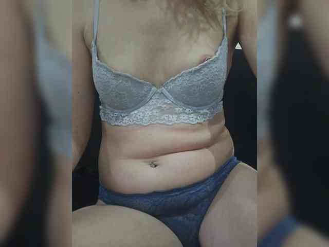 Angela03a webcam