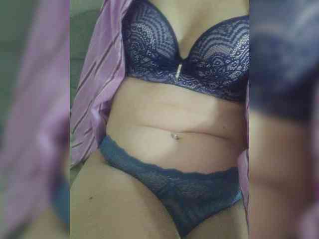 Angela03a webcam