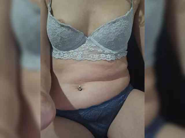 Angela03a webcam