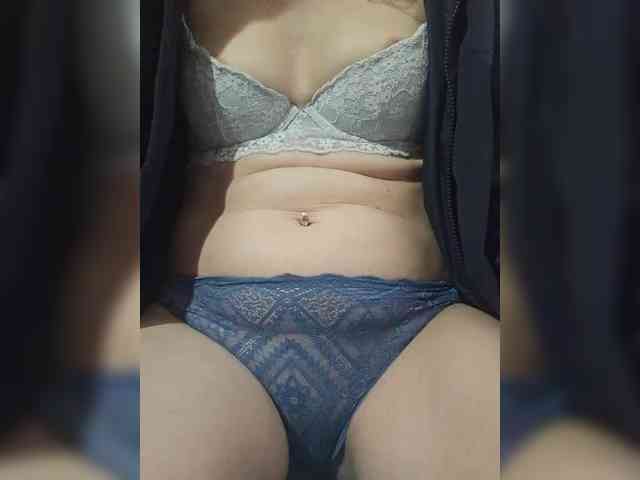 Angela03a webcam