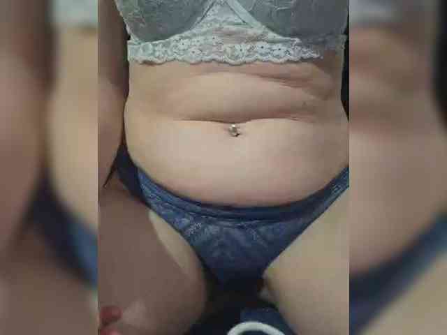 Angela03a webcam