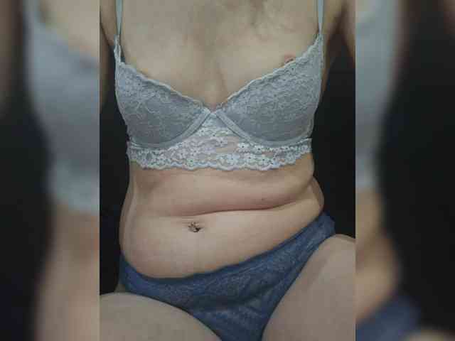 Angela03a webcam