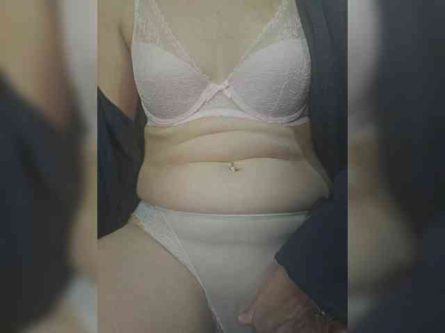 Angela03a webcam